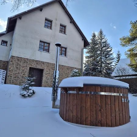 Rozhled Tatil Evi Jiřetín pod Jedlovou